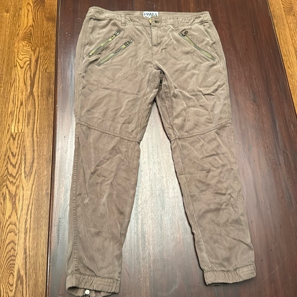 NWT Pam & Gela track army green ankle pants with back zip size 4